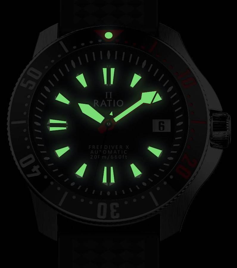 RATIO  
FREF DIVER X  
AUTOMATIC  
201 m/660ft