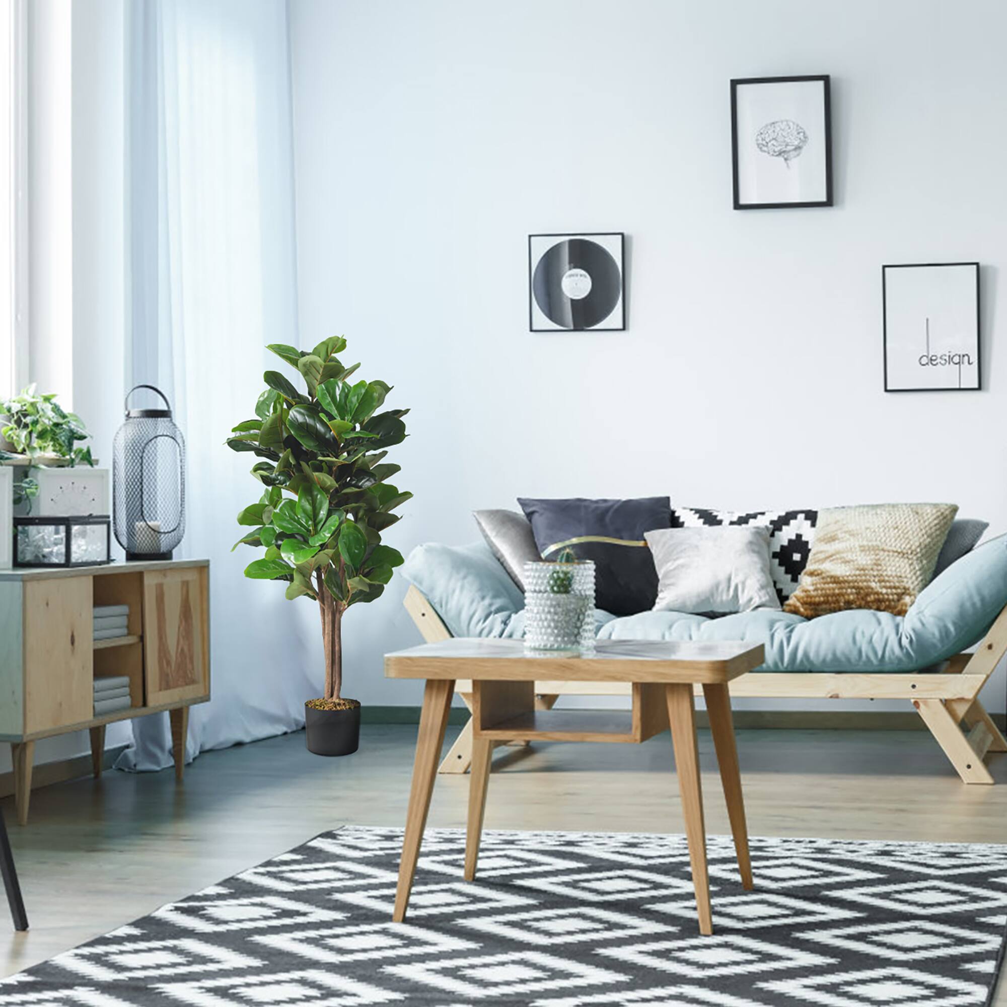 The text on the image is "design."