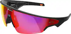 OAKLEY META
VANGUARD
ESSILOR LUXOTTICA
USA
DESIGNED
PRIZM