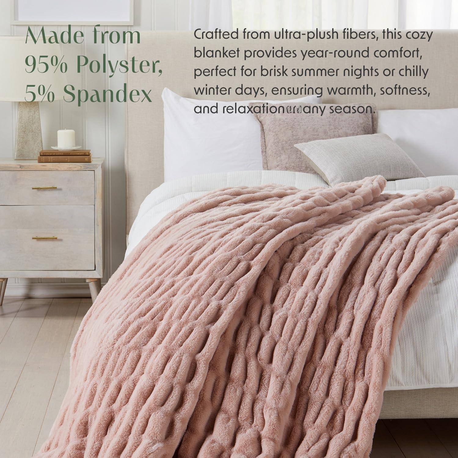 Made from  
95% Polyester,  
5% Spandex  

Crafted from ultra-plush fibers, this cozy blanket provides year-round comfort, perfect for brisk summer nights or chilly winter days, ensuring warmth, softness, and relaxation any season.