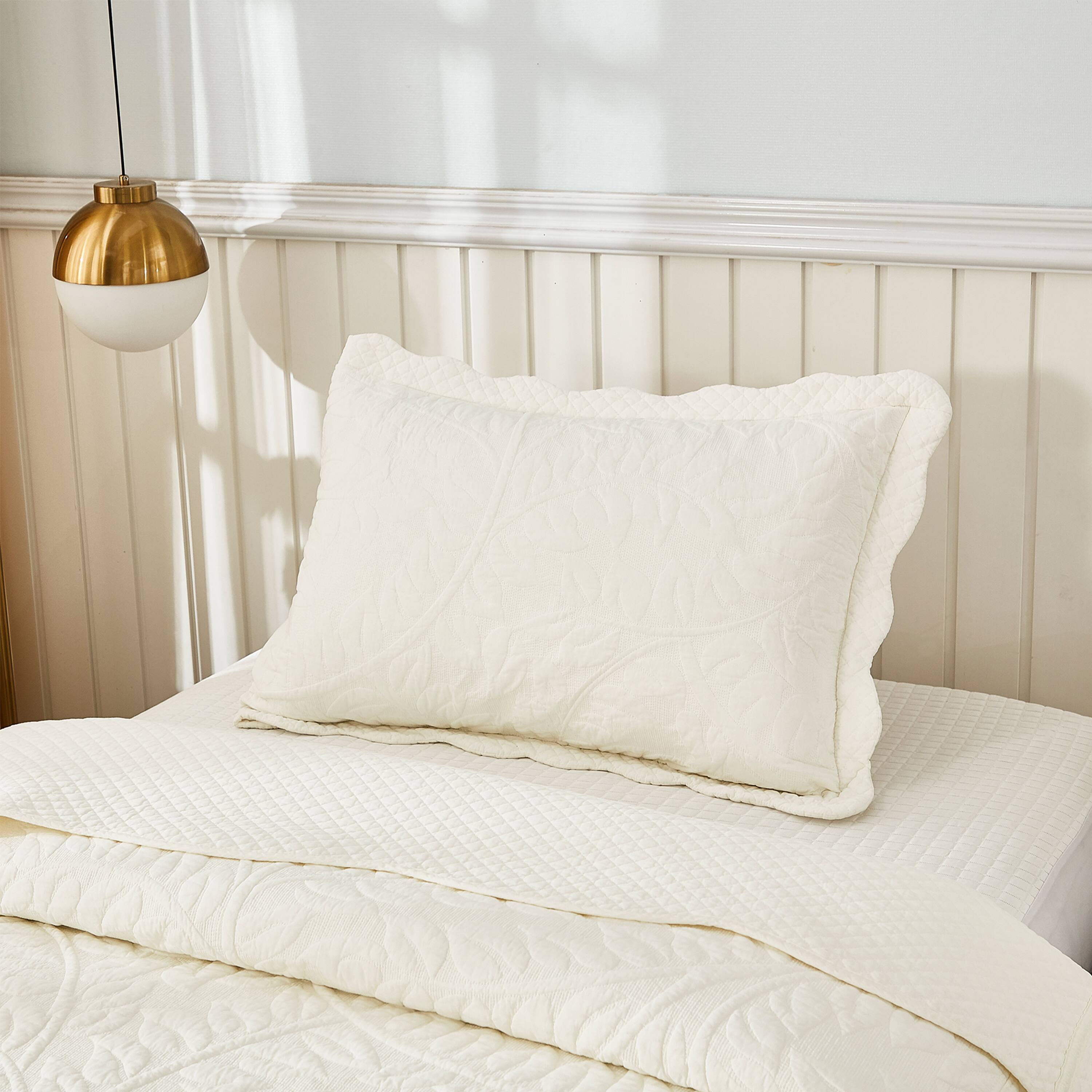 Alt View 1. MarCielo - Marcielo 2/3 Piece 100% Cotton Oversized Bedspread Lightweight Quilt Set - Soft White.