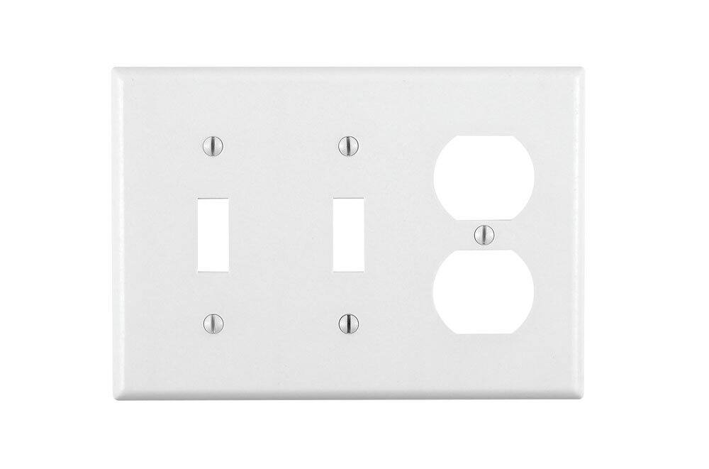 Leviton - 3 gang Thermoset Plastic Duplex/Toggle Wall Plate 1 pk - White price history on PriceWatchPro