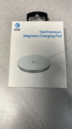 AT&T - Fast Charge 15W Premium Mini Magsafe Wireless Charging Pad - White