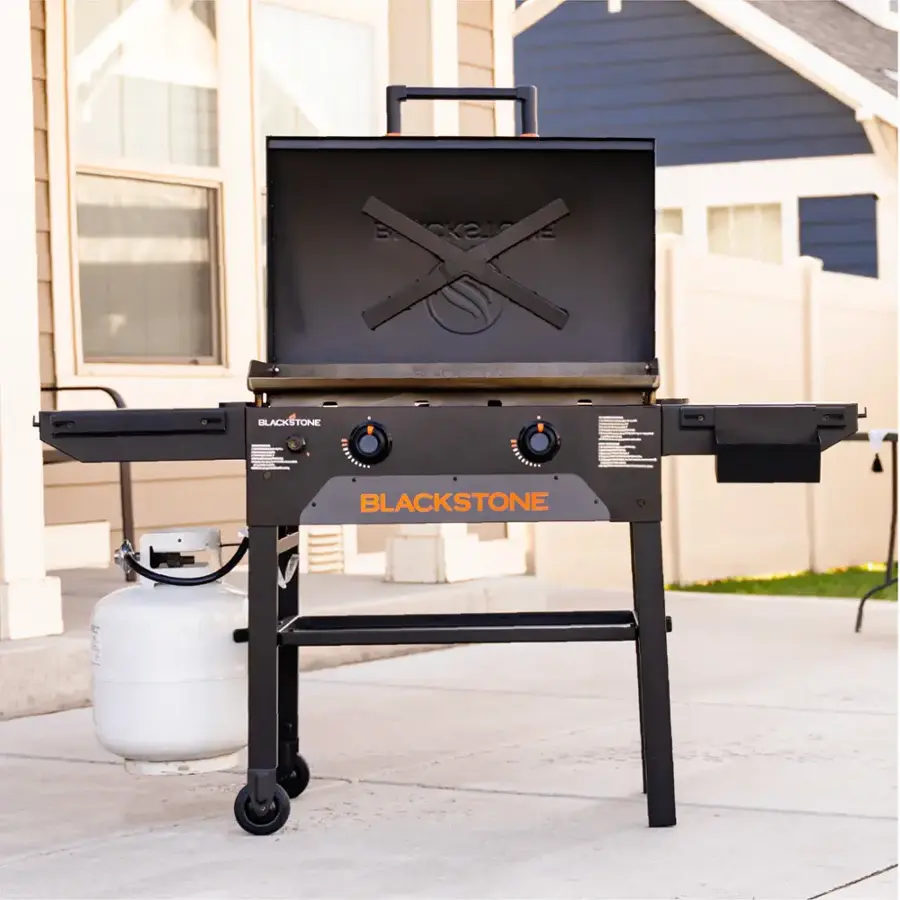 Blackstone Original 28 in. 2 Burner Outdoor Omnivore Griddle with Hood ...