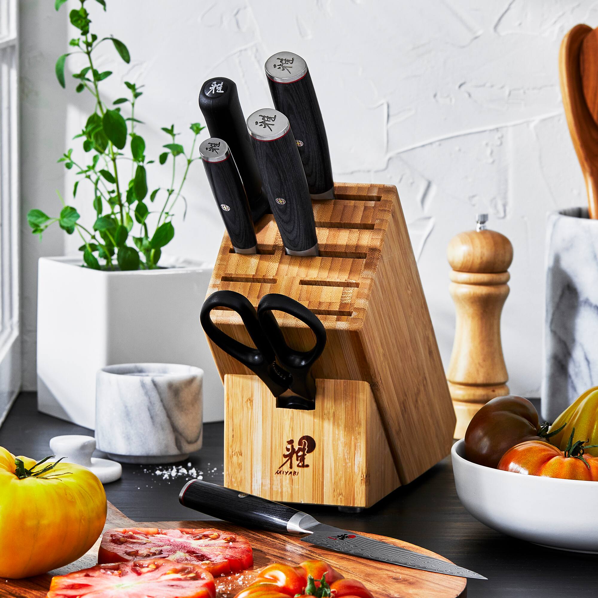Alt View 1. Miyabi - Miyabi Kaizen II 7-pc Knife Block Set - Stainless Steel.