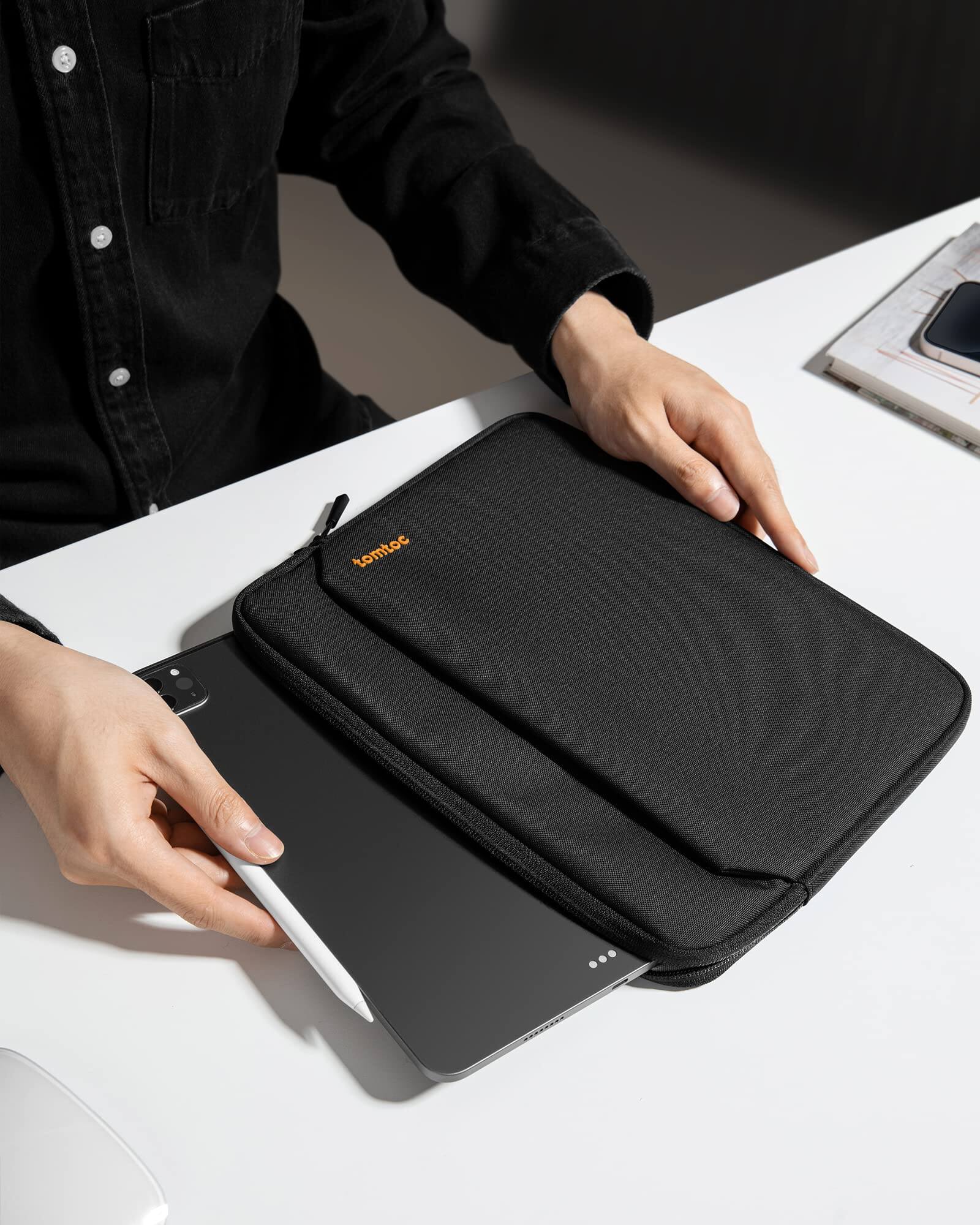 Alt View 4. tomtoc - Light-B18 Slim Tablet Sleeve for 12.9-13 Inch iPad Air/Pro M5/M4/M3/M2 2026 with Magic Keyboard/Smart Keyboard Folio - Black.