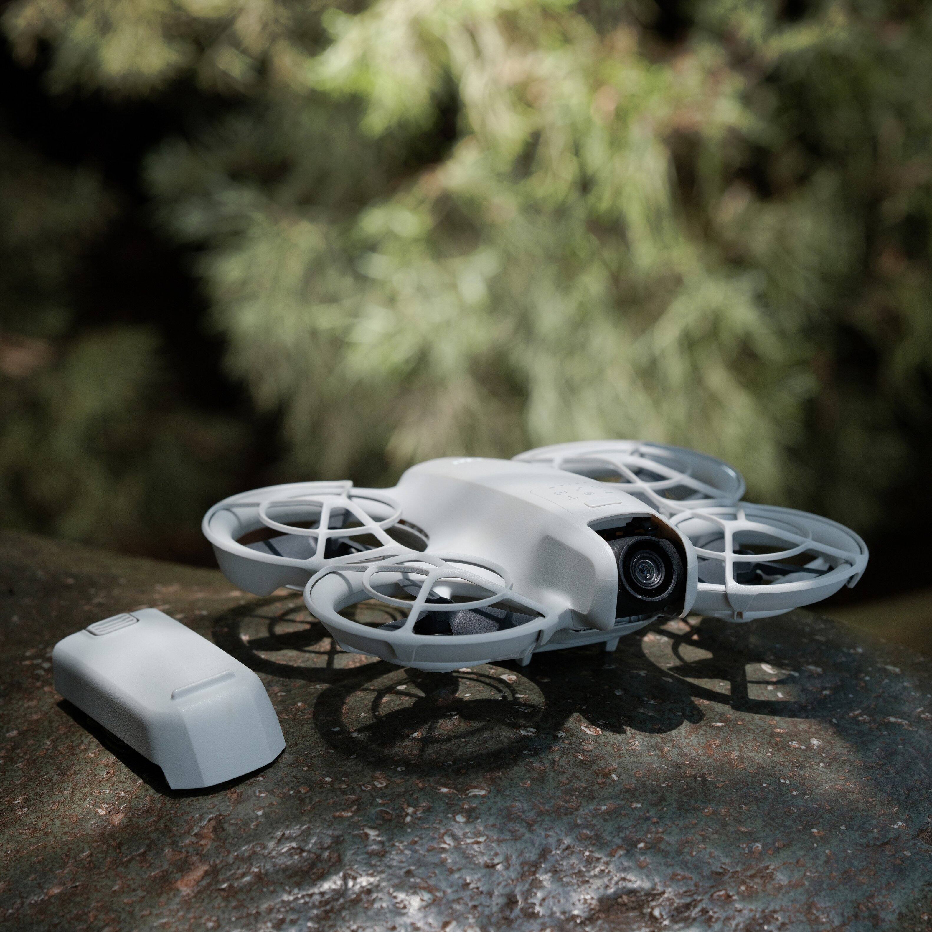 Alt View 15. DJI - Neo Combo Drone - Gray.