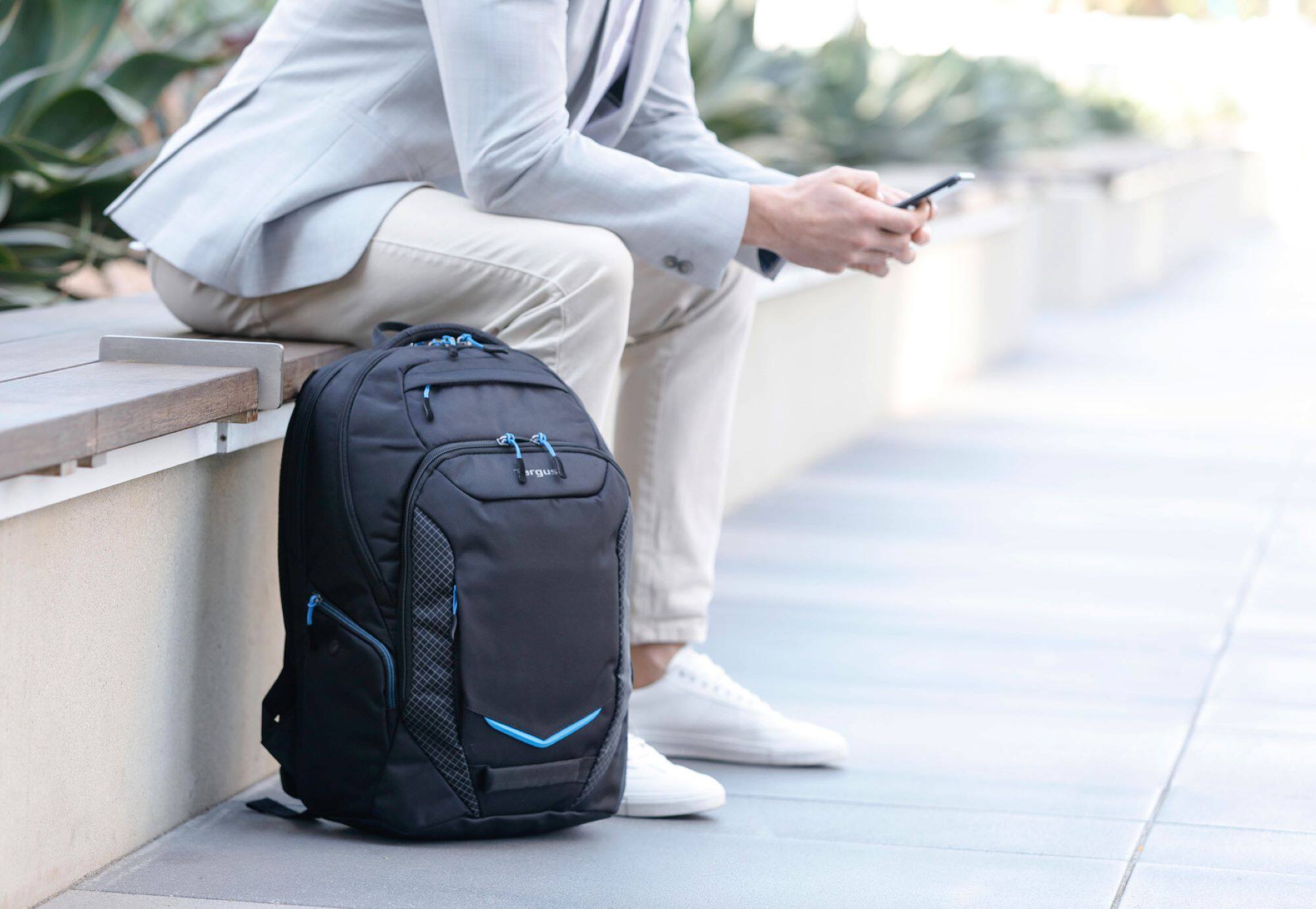 Alt View 20. Targus - 15.6” Active Commuter Backpack - Black.