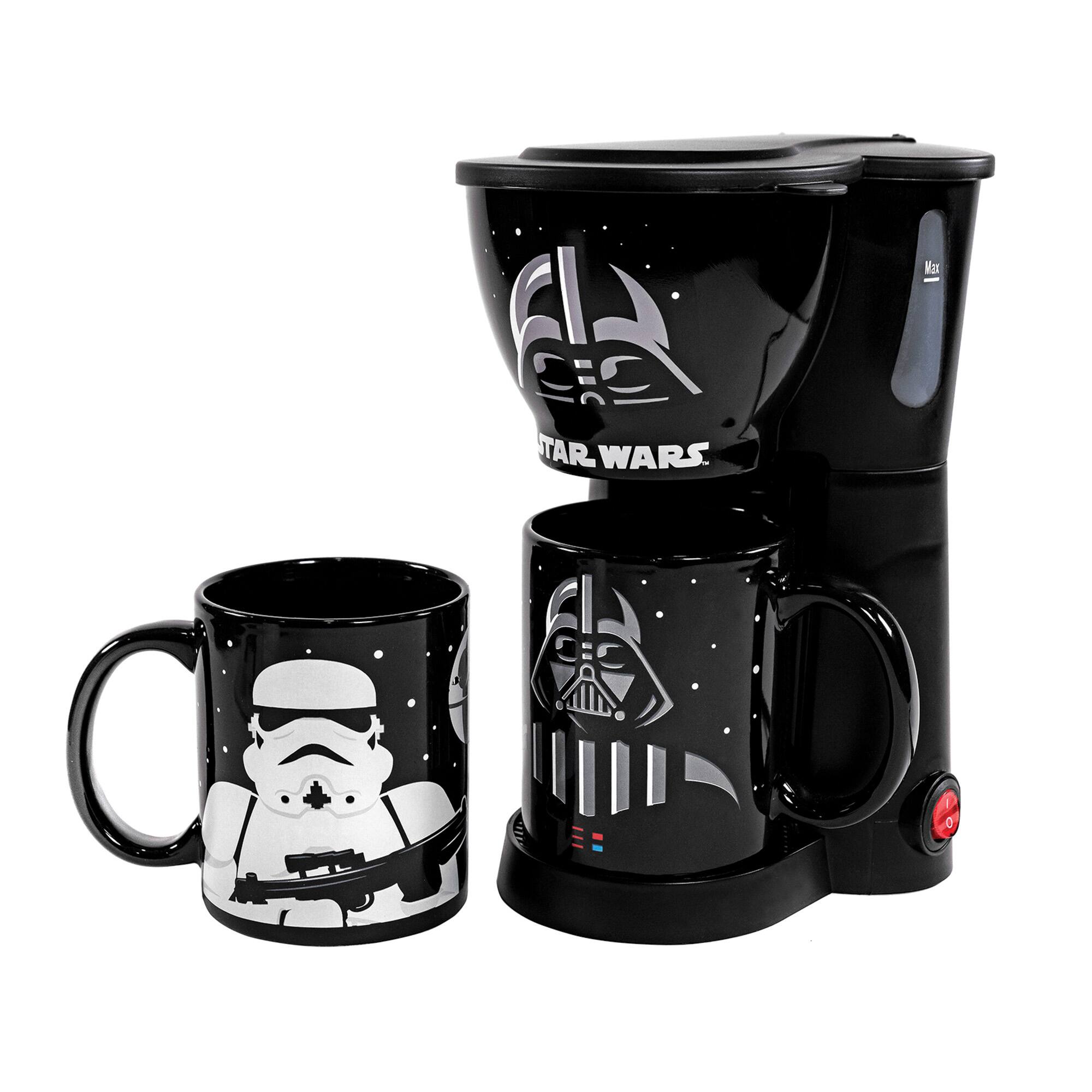 Front. Uncanny Brands - Star Wars Single Serve Coffee Maker with 2 Mugs - Black.