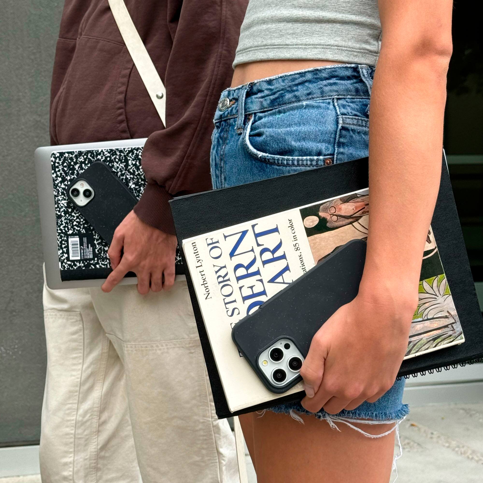 The text on the image reads, "Story of Modern Art."