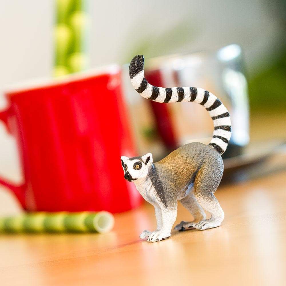 Alt View 3. Safari Ltd. - Ring-Tailed Lemur Toy Figurine.