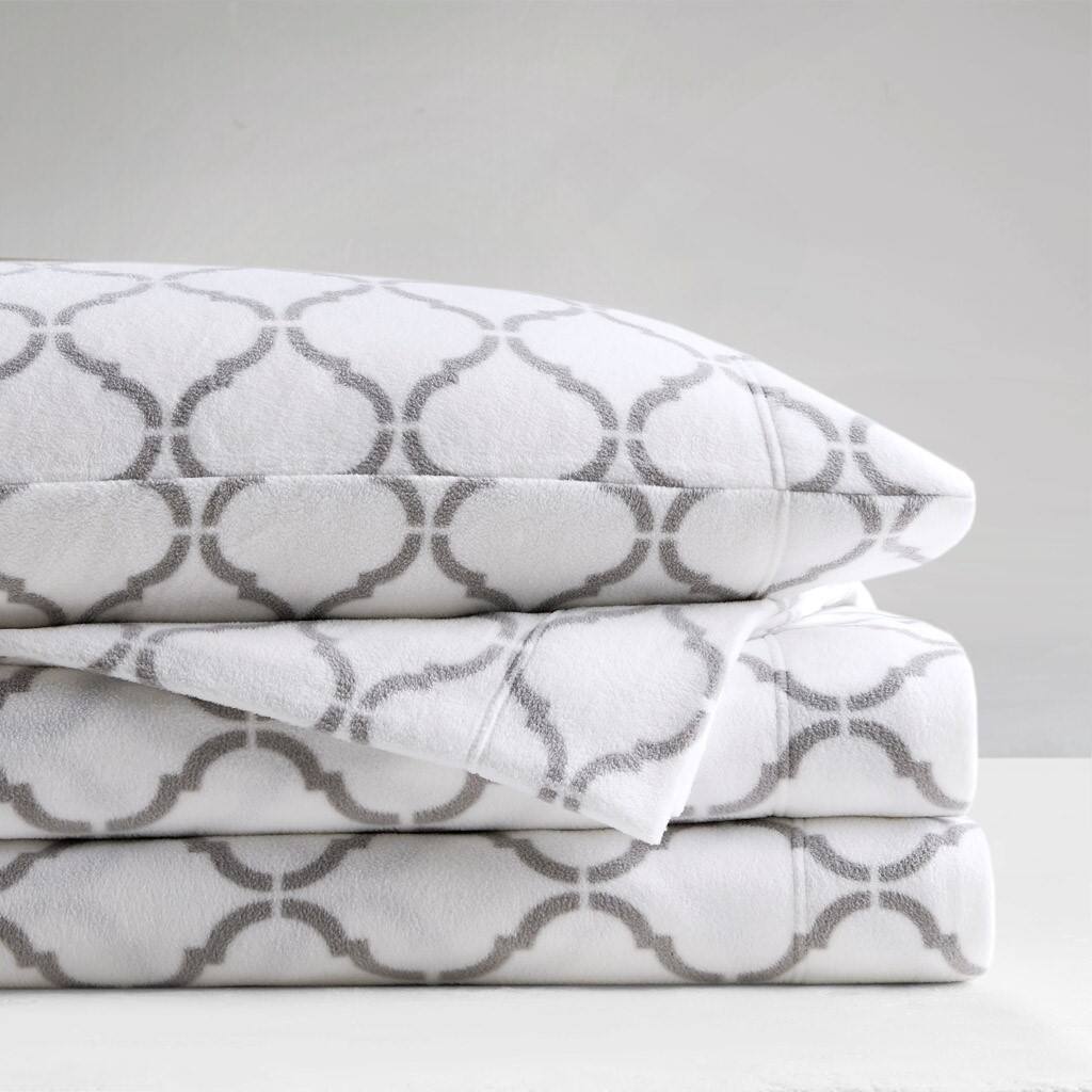 Alt View 3. Gracie Mills - Gracie Mills Lenora Microfleece Cozy Sheet Set - Grey Geo.