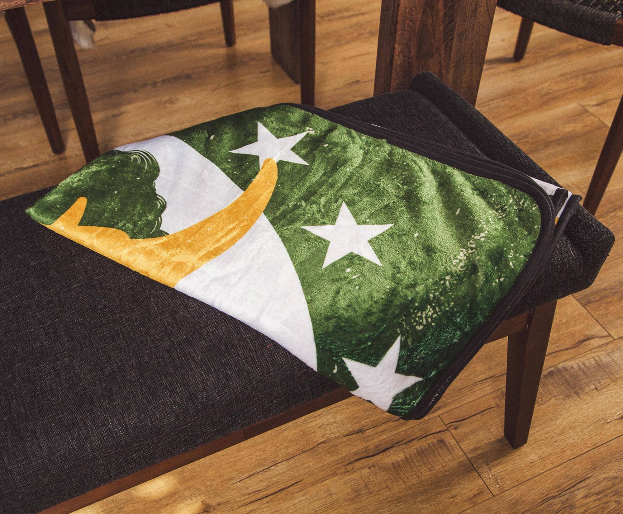 Alt View 4. Marvel - Marvel Studios Loki "Believe" Fleece Throw Blanket | 45 x 60 Inches - Green.