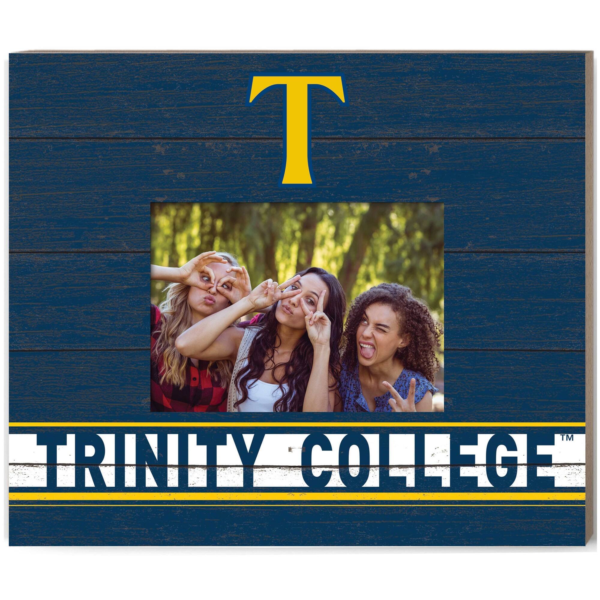 T  
TRINITY COLLEGE