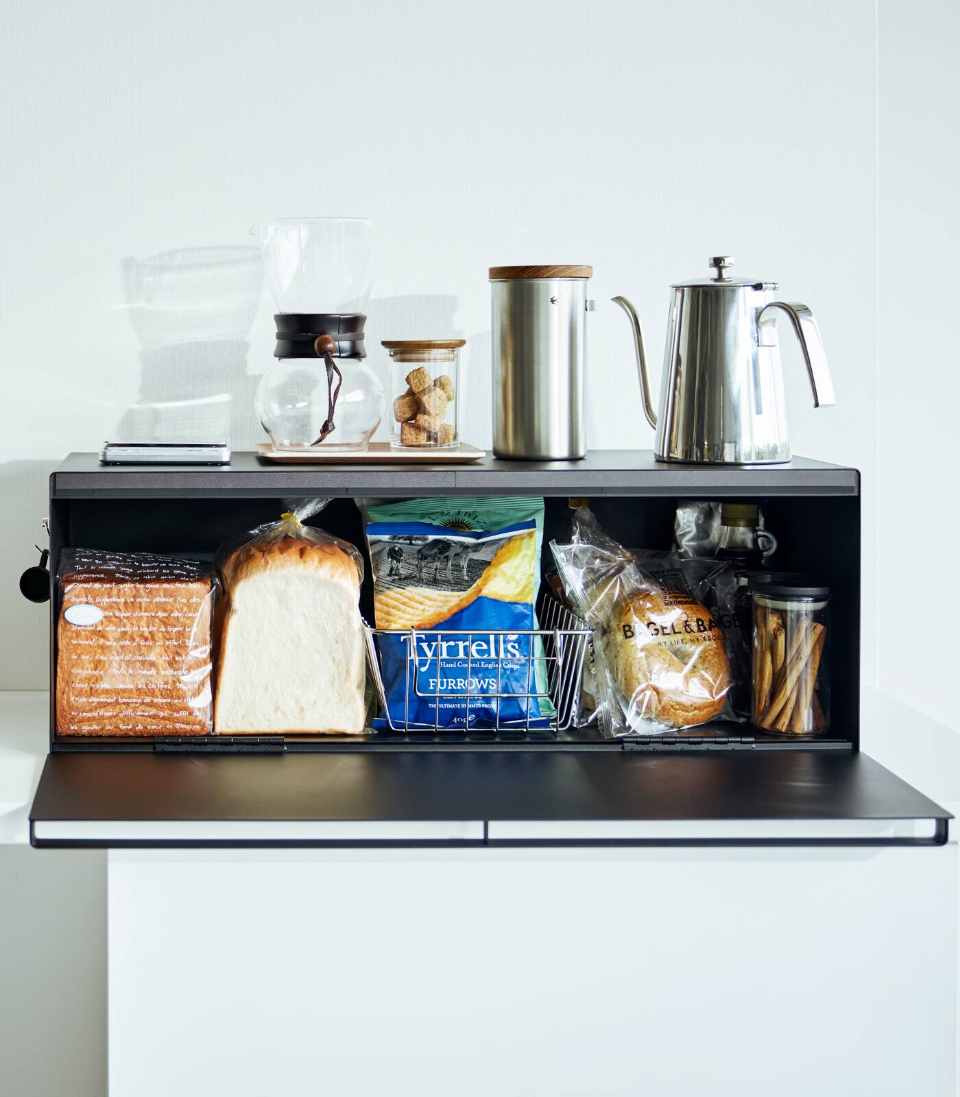 - SAUE A M A - I - - - - - - - - +  E s  - -  4 n Tyrrells  - u Sngle - FURROWS -  : -  - . I . GEL&BAGE GB B ENSO EJRGeEN