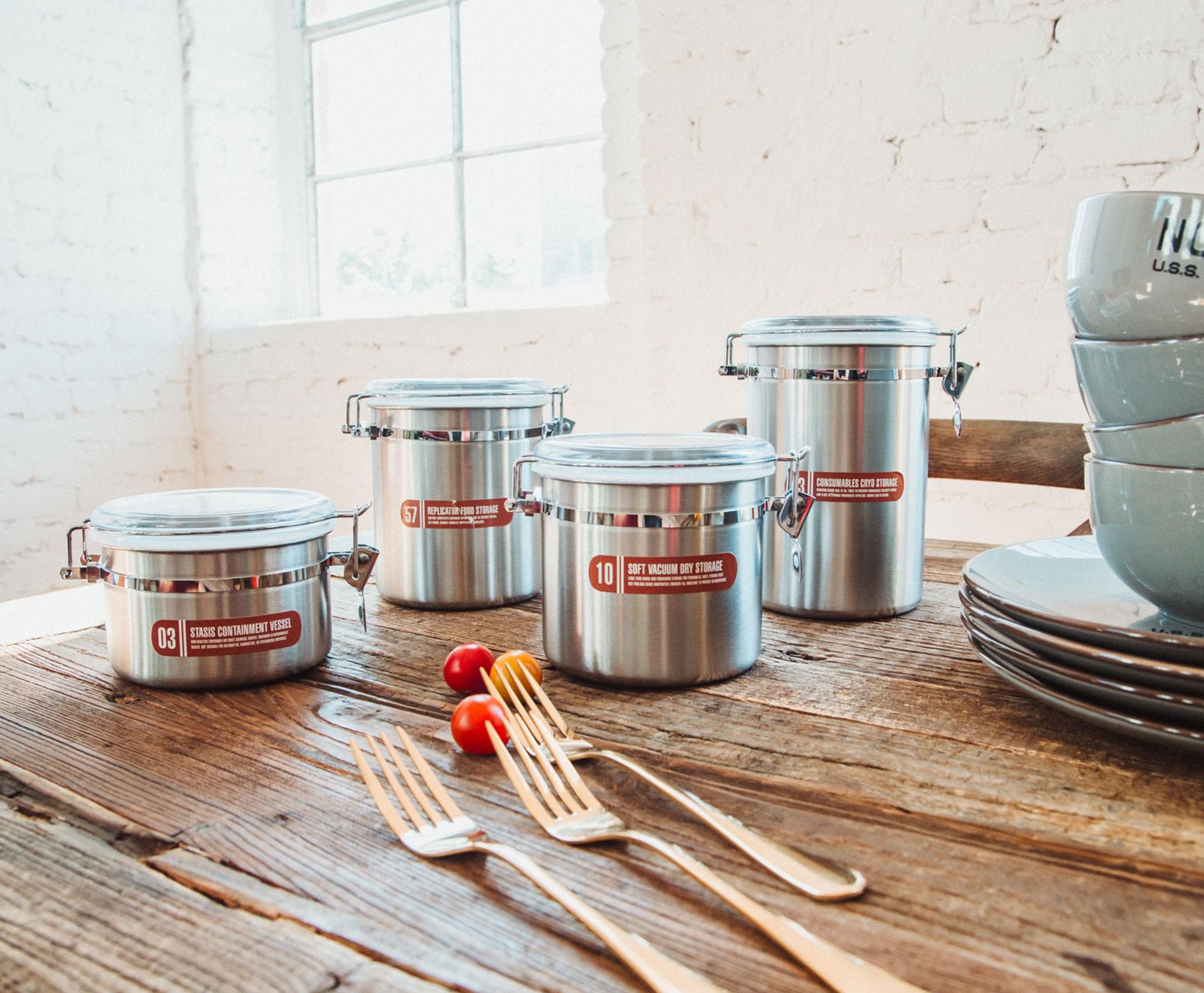 N U.S.S. NE - 11 57 1 CONONAR  
CTM 10 SOFT VACUUM DRY STORAGE  
03 STAINLESS CONTAINMENT VESSEL