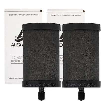 CONTENTS: 1 CERTIFIED ALEXAPURE PRO REPLACEMENT FILTER
ALEXA
PASSIONATELY PIONEERED FOR
ONA RED
Alexapure Certified