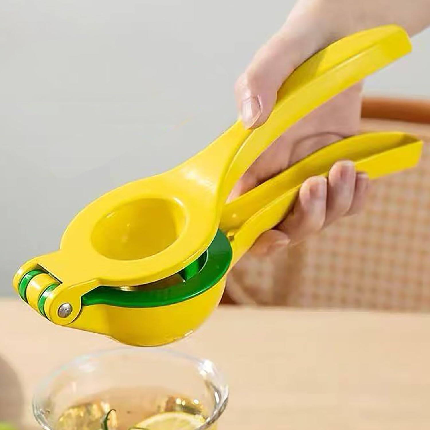 Back. Giantpower - 2 in 1 Metal Lemon Squeezer Hand Juicer Yellow - Yellow.