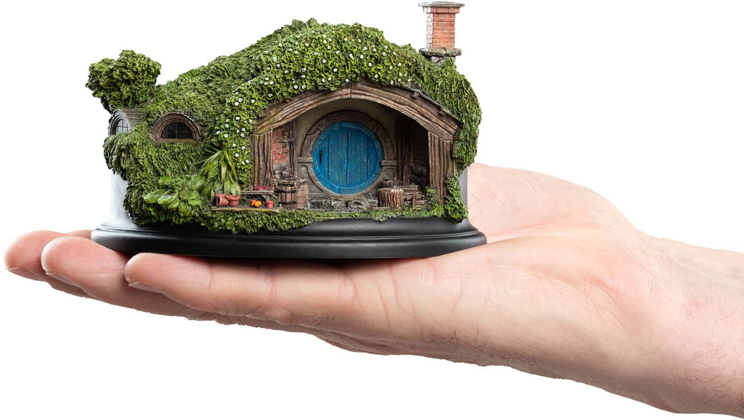 Alt View 4. Weta Workshop - WETA Workshop Polystone - The Hobbit Trilogy - Hobbit Hole - 1 Hill Lane Environment   - COLLECTIBLES - Multicolor.