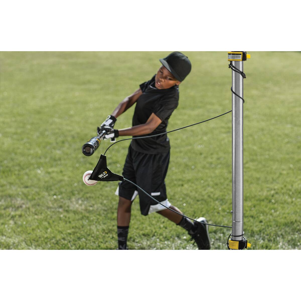 Alt View 2. SKLZ - SKLZ Hit-A-Way Baseball Swing Trainer - Black/White - Black/White.