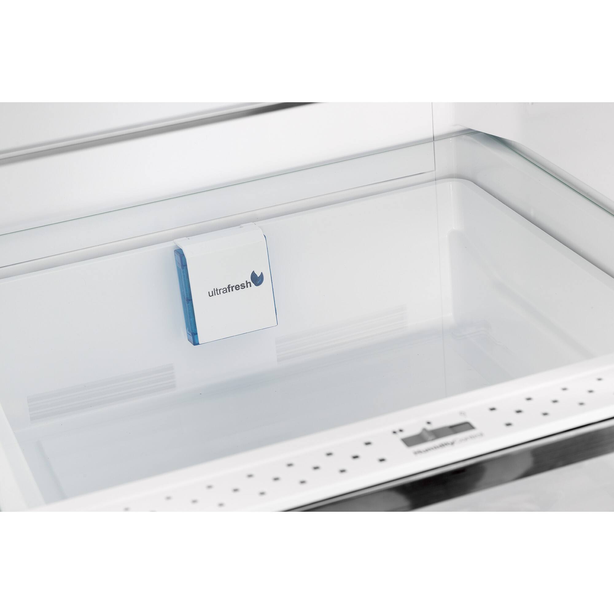 Alt View 13. Unique Appliances - 24 in. Wide Classic Retro 23.8 in 11.7 cu. ft. Frost Free Retro Bottom Freezer Refrigerator ENERGY STAR - Marshmallow White.