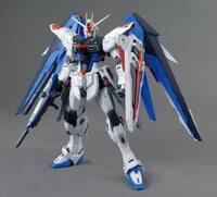 Alt View 7. Bandai - Bandai Model Kit: MG 1/100 Freedom Gundam (Ver 2.0).
