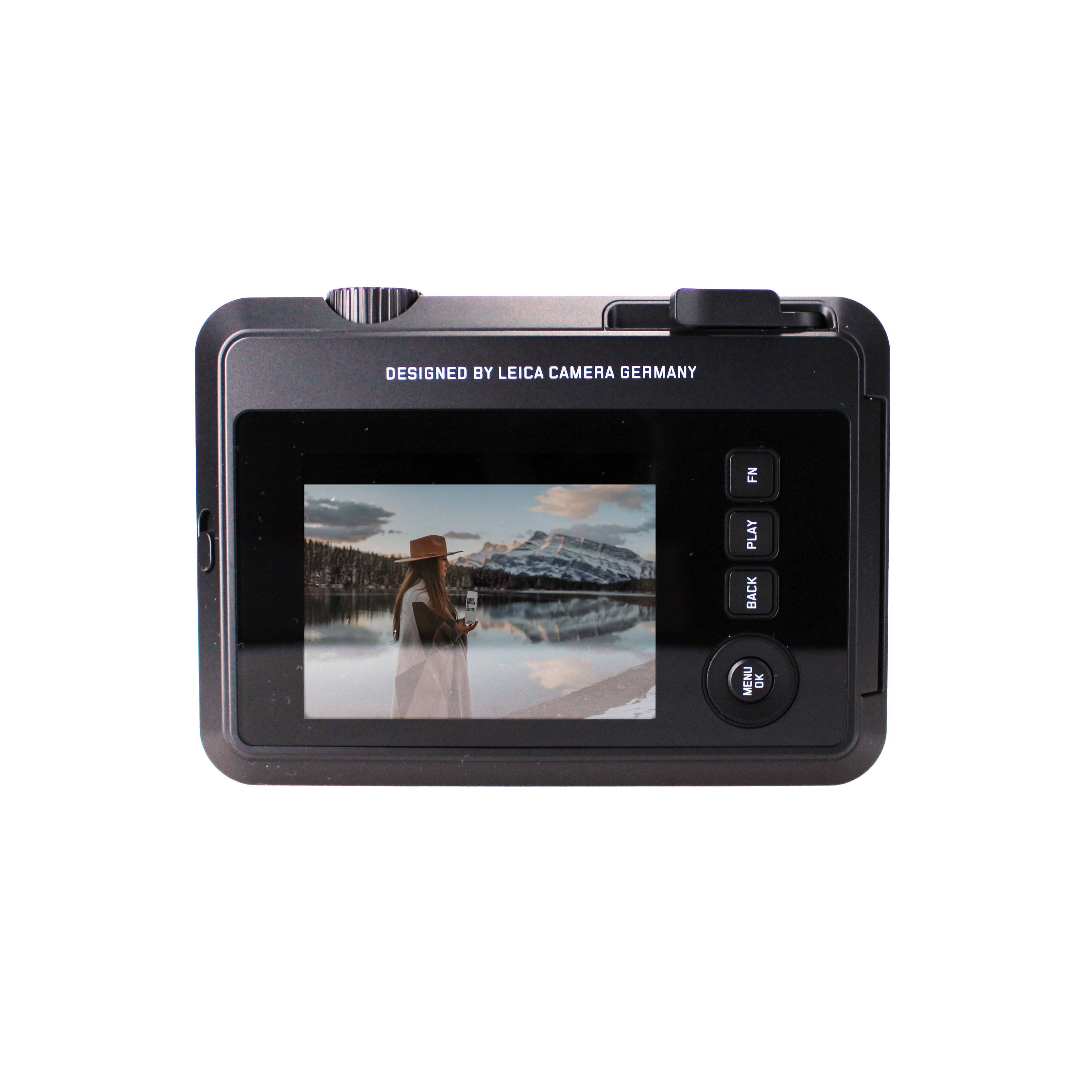 DESIGNED BY LEICA CAMERA GERMANY

PLAY BACK MENU

FN
PLAY
BLACK
MENU/OK