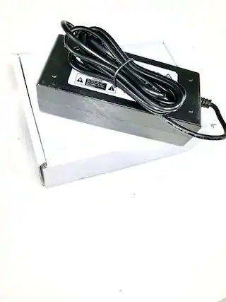 - CAUTION - a - - -t - Poe - - - - i ! A 22A9- DSOR E AWM