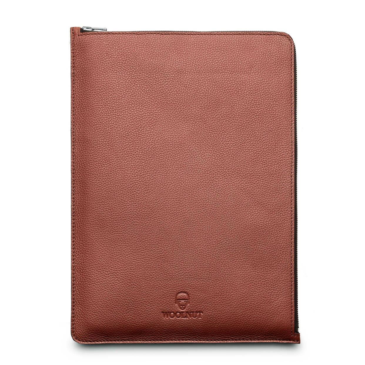 Angle. Woolnut - Woolnut Leather Folio for 15-inch MacBook Pro|Full-grain leather - , - Brown.