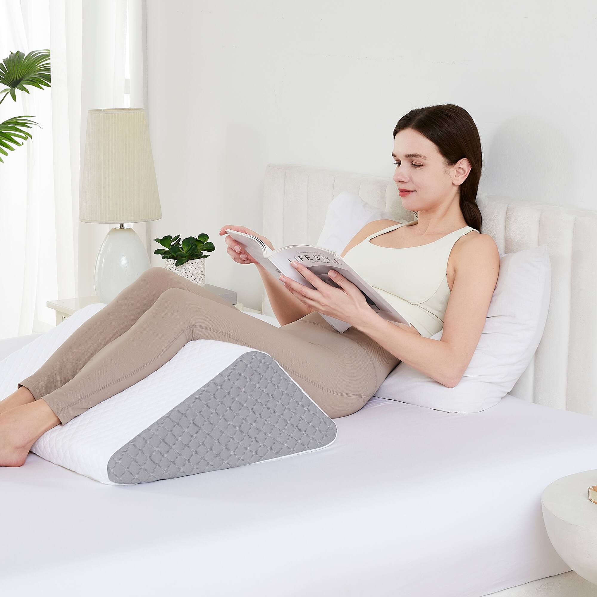Angle. Sweet Home Collection - Knee Elevated Support Wedge Pillow with High Density Foam - White.