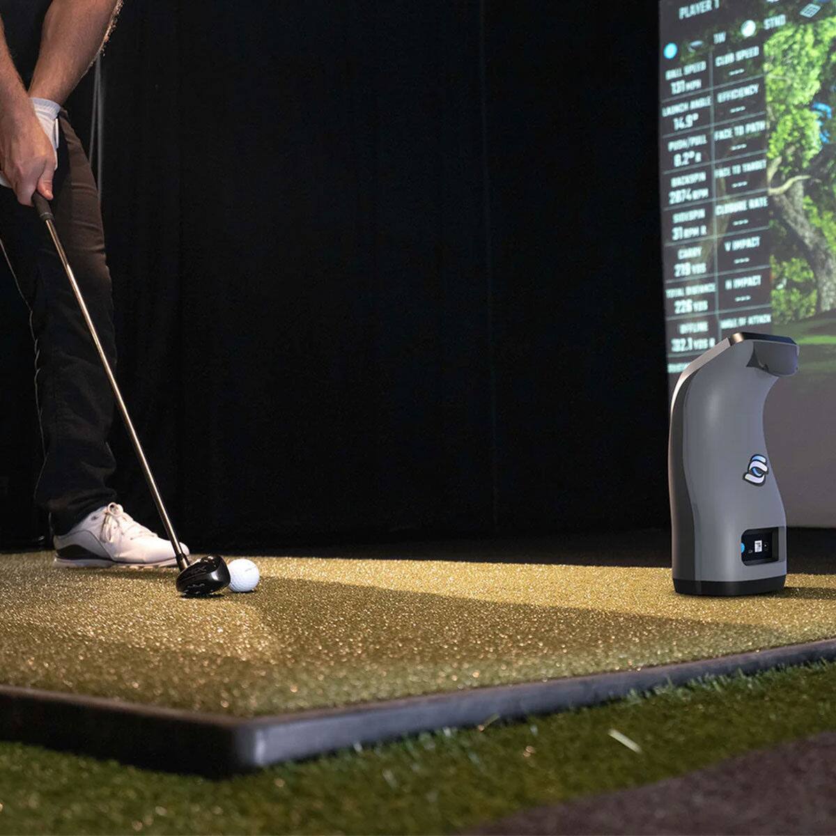 PLAYER 1  
HAND SPEED: 113 MPH  
CLUB SPEED: 82 MPH  
LAUNCH ANGLE: 6.5°  
SPIN RATE: 2,874 RPM  
FACE TO PATH: 0.2°  
BALL SPEED: 208.7 MPH  
DISTANCE: 310 YDS  
BACKSPIN: 2,874 RPM  
SIDE SPIN: 31 YDS  
CARRY: 78 YDS  
IMPACT: 228  
TOTAL DISTANCE: 238 YDS  
BALL SPEED: 228 MPH  
SIDE SPIN: 31 YDS  
BALL SPEED: 228 MPH