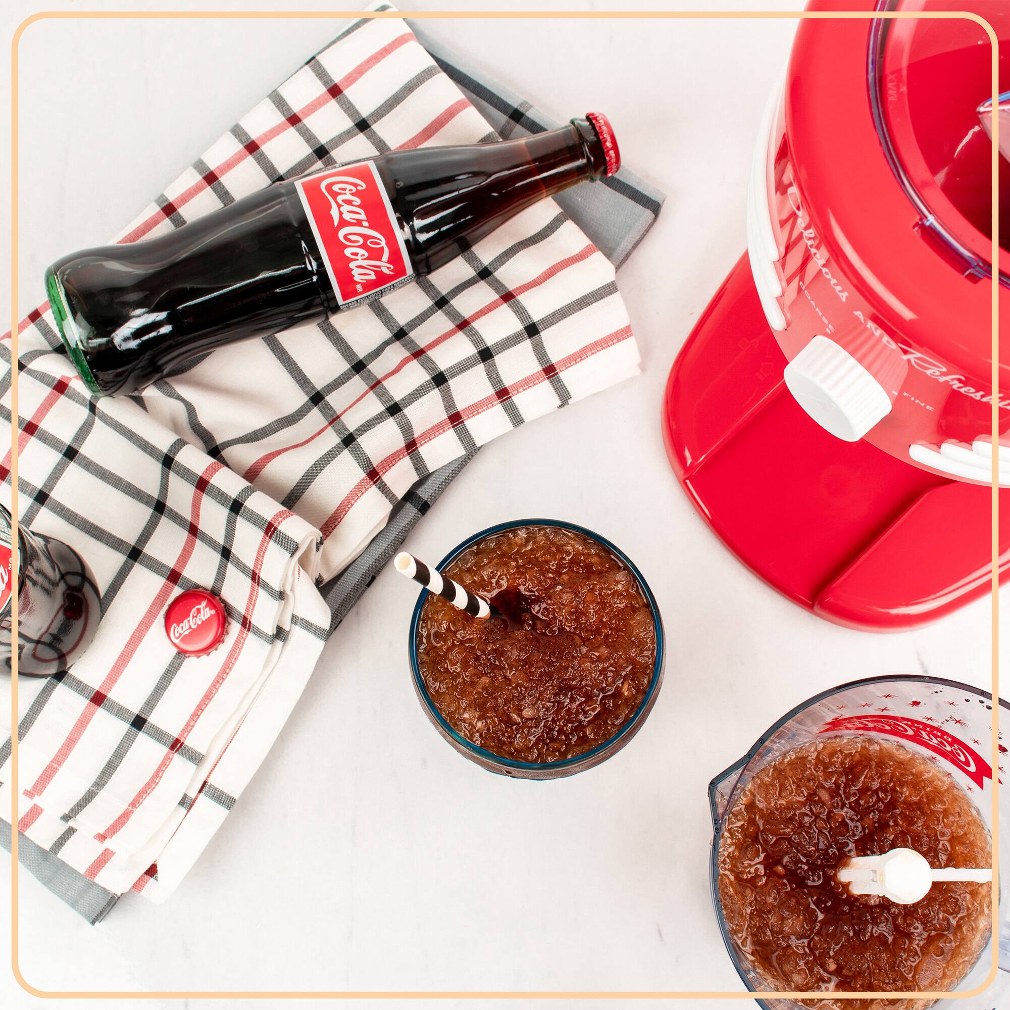 Coca-Cola. Ao XCURY Pelidous Casaet AND Afres FINE ) CocaCola