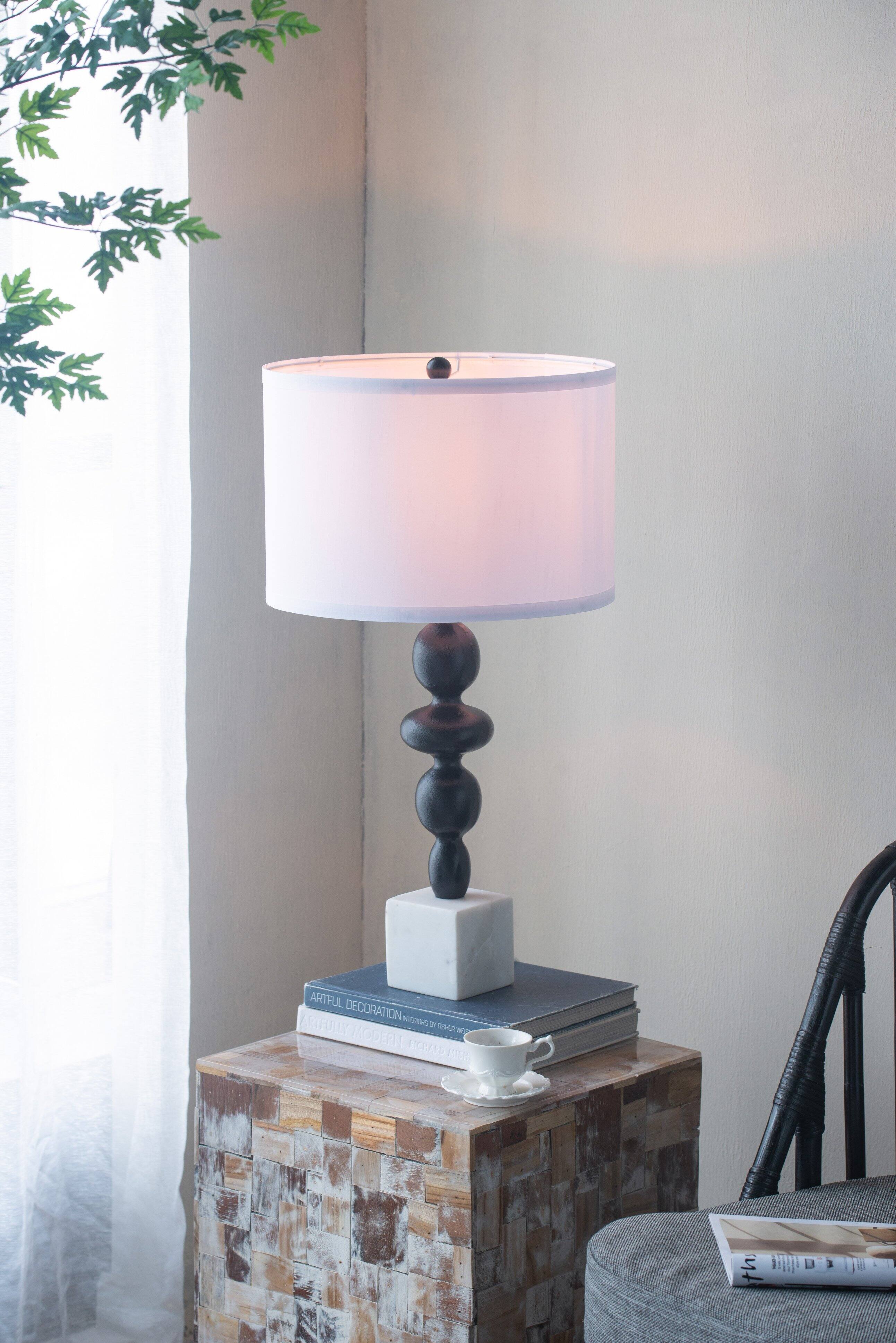 ARTFUL DECORATION  
A MODERN SHD  
Netta 200 W