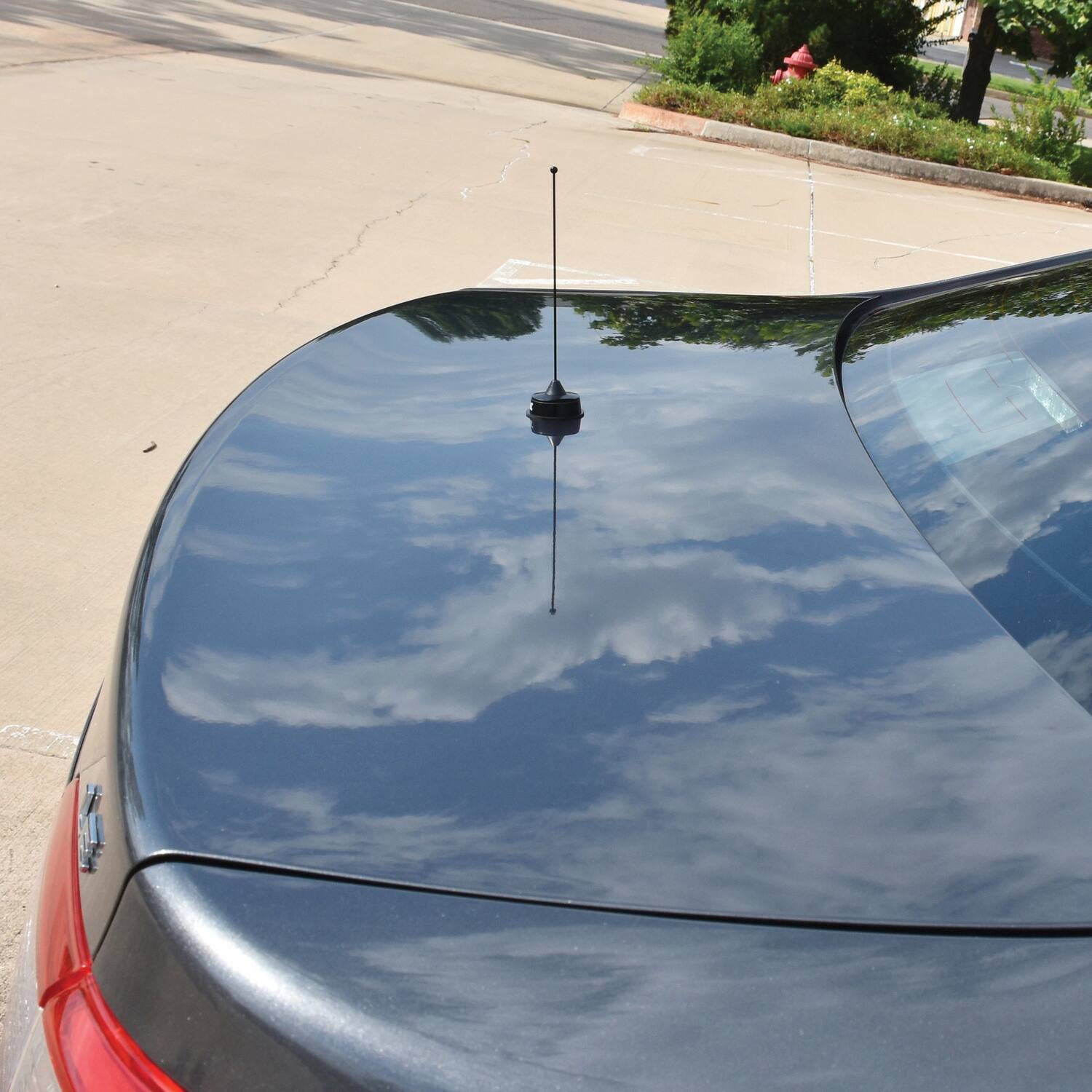 Alt View 7. Tram - 200-Watt Pretuned 410-490 MHz Nut-Type Quarter-Wave Antenna with NMO Mounting - Black.