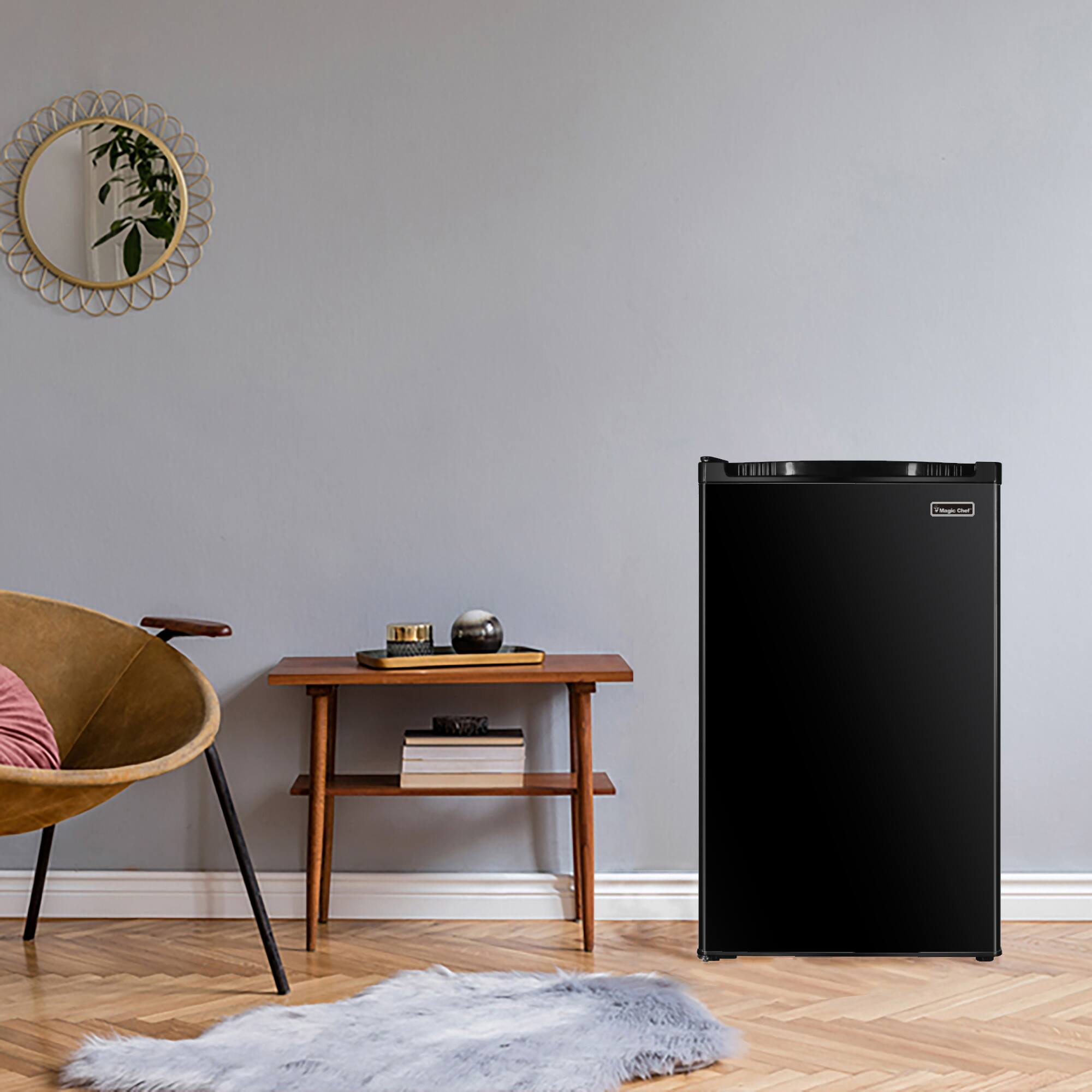 Magic Chef 4.4 cu. ft. Compact Mini Refrigerator Black - Best Buy