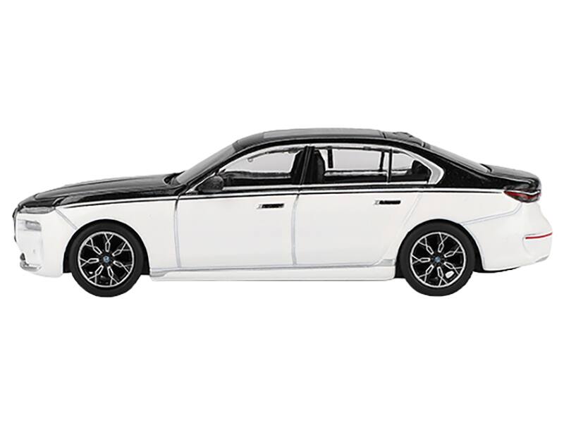 Alt View 2. True Scale Miniatures - BMW i7 xDrive60 Dravit Alpine White and Black Sapphire Limited Edition 1/64 Diecast Model Car by Mini GT.