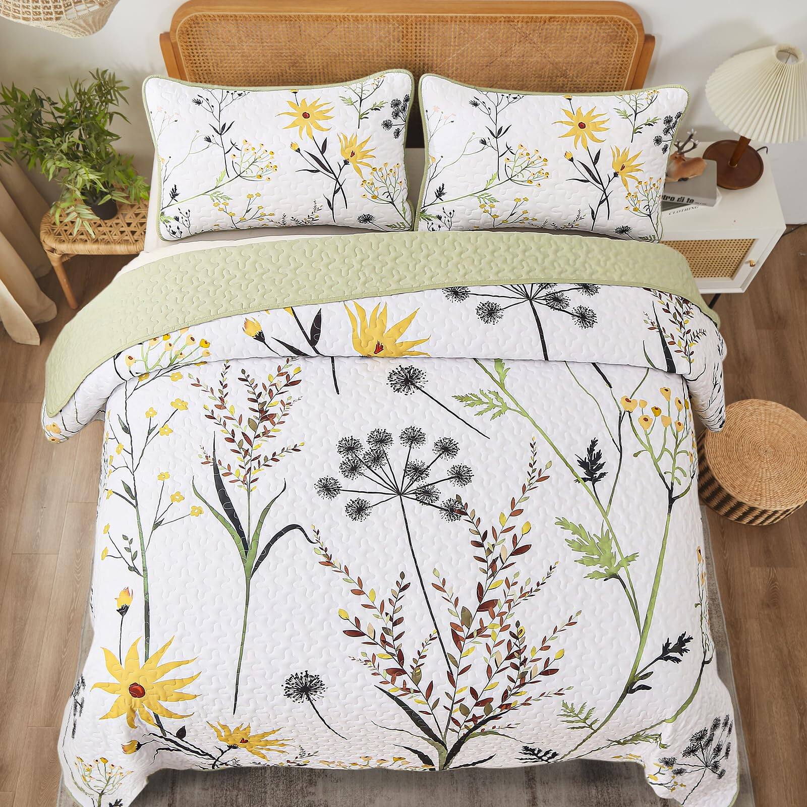 Back. Earthley Blooms - Floral Quilt Set Botanical Flower 3 Pieces Spring Bedspread Coverlet Soft Lightweight Microfiber Bedding For - Grey-King.