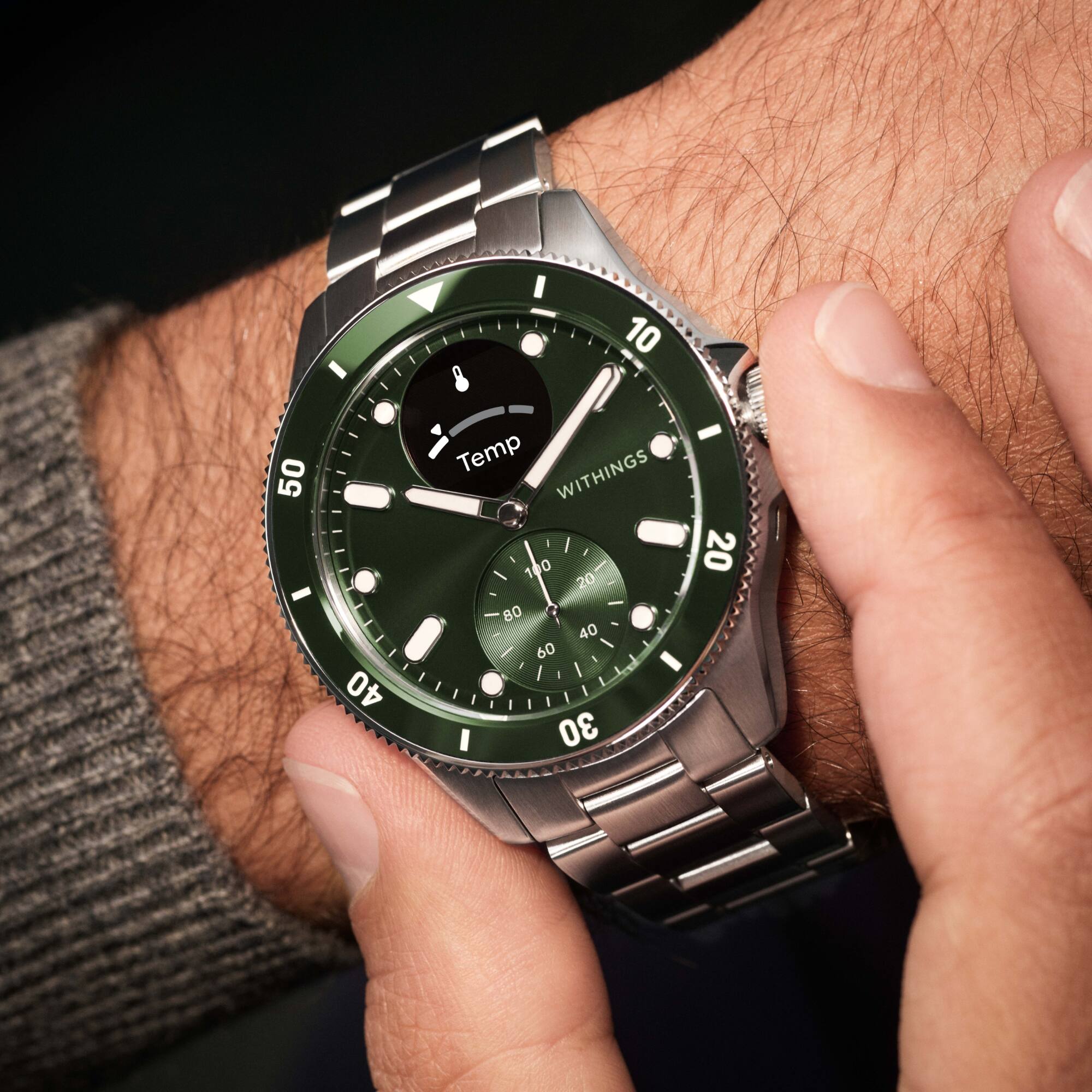 Back. Withings - ScanWatch Nova - Premium Heart Health Hybrid Smartwatch - 43mm - Green.