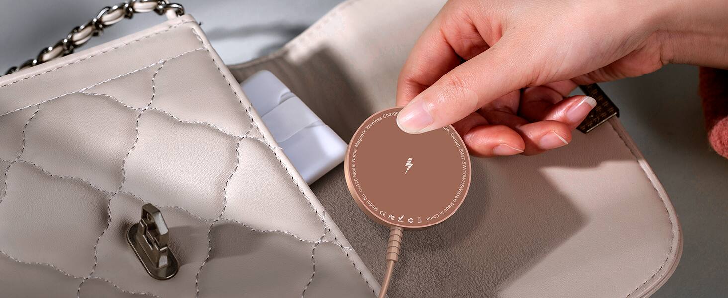 Charge Wireless Magnetic  
Name: Model cw120  
No: Model CE FC KCalt  
2A, Output: 5W/7 5W/10W/1 Made 5W(Max) in China