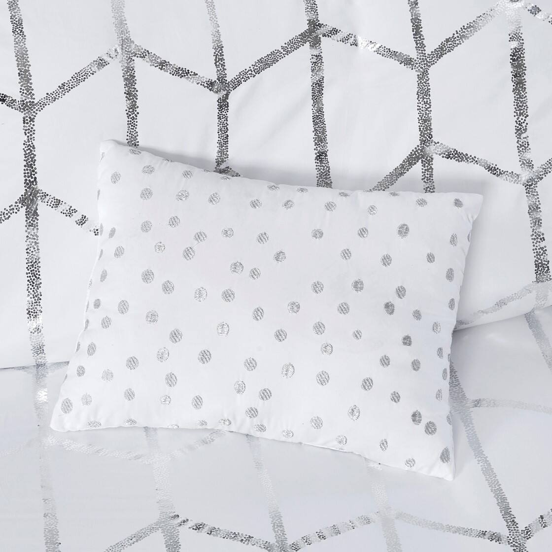 Alt View 1. Gracie Mills - Gracie Mills Isabelle 5-Piece Metallic Geometric Comforter Set - White/Silver.