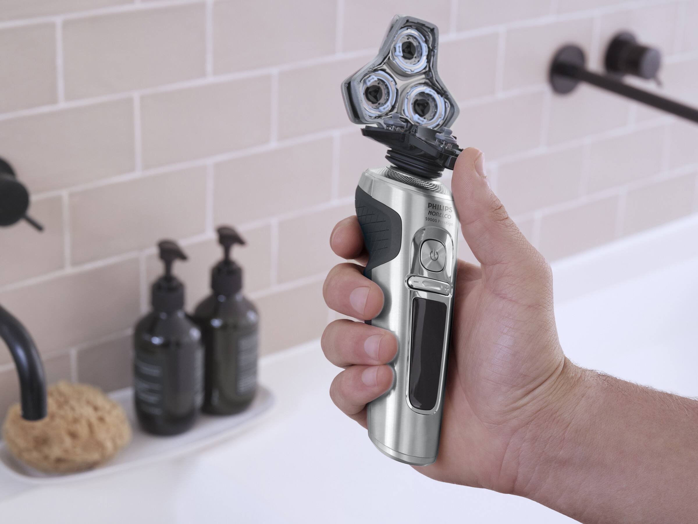 Philips Norelco S9000 Prestige Rechargeable Wet & Dry Shaver with ...
