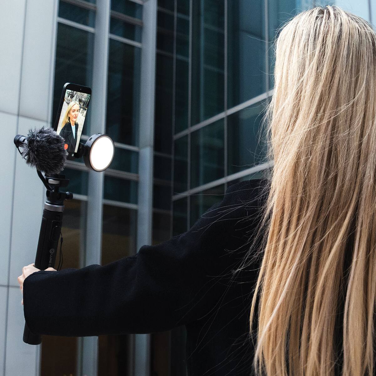 Alt View 9. Lume Cube - Lume Cube All-in-One Creator Essentials Kit for Phone.