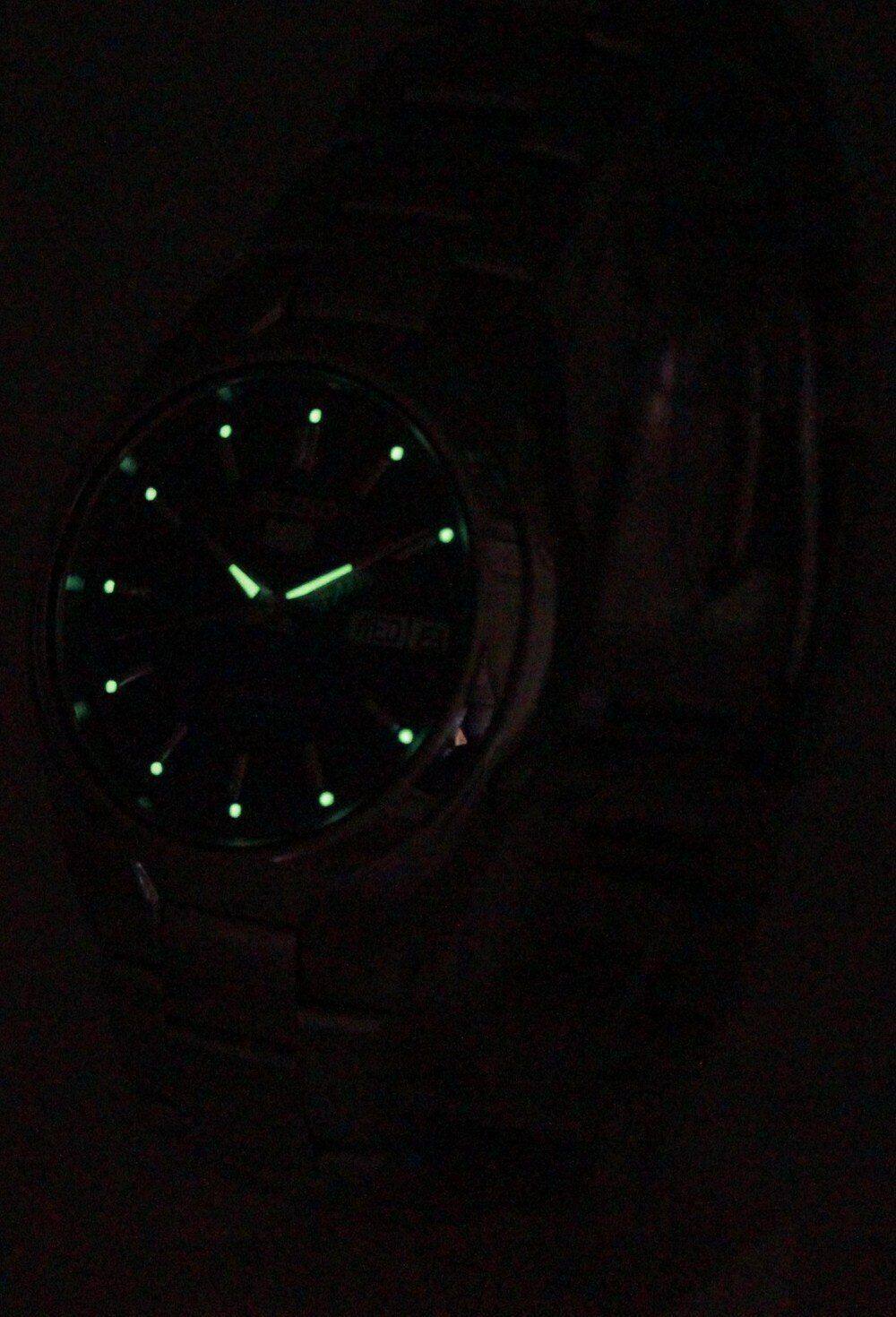 Angle. Seiko - Automatic 21 Jewels SNK603 SNK603K1 SNK603K Men's Watch - Silver.