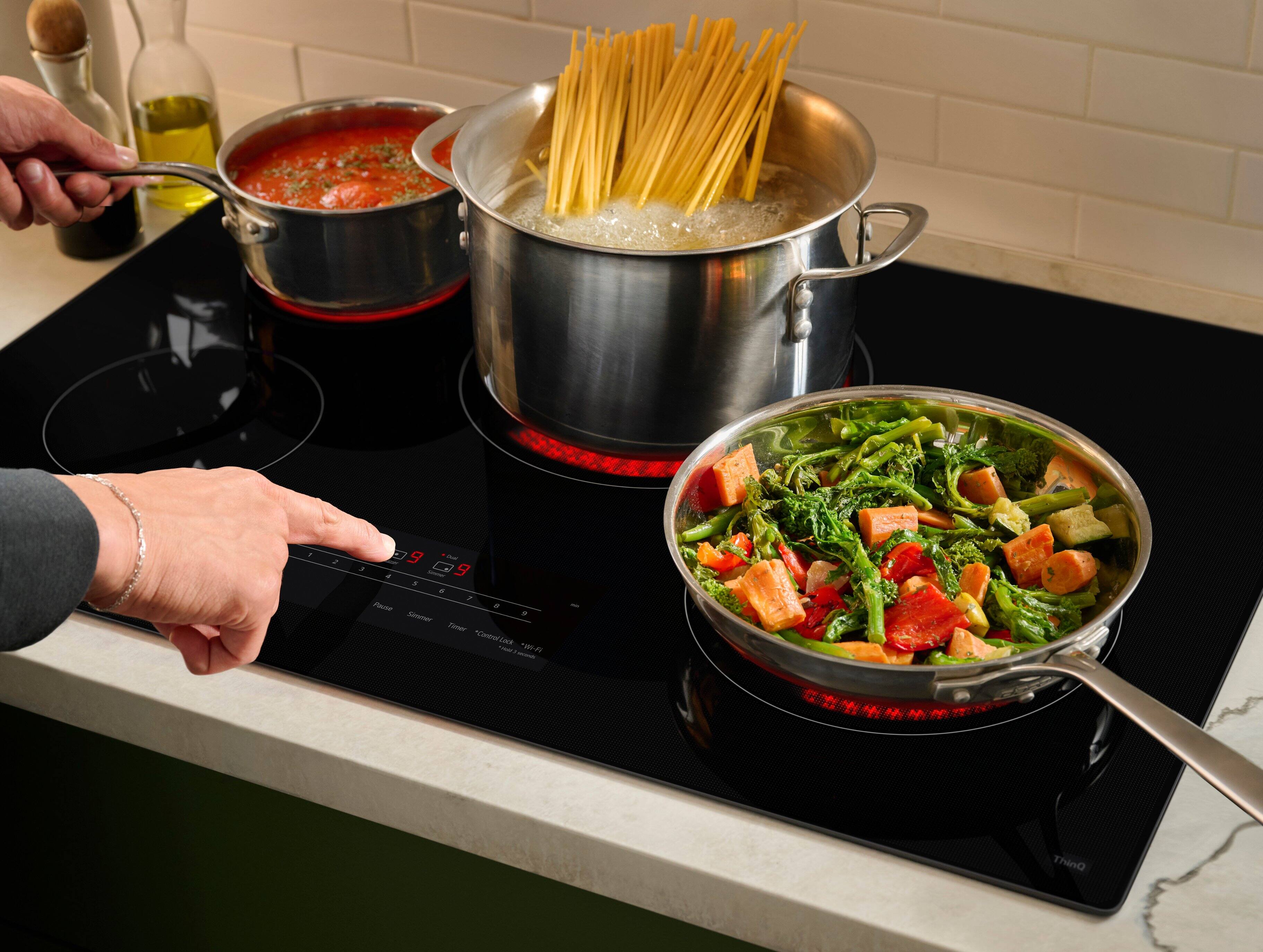 E7 9 - 2 a - | Q9 9 123.1/.9 5 . .... P - - - N . re "bo us - - - DninT