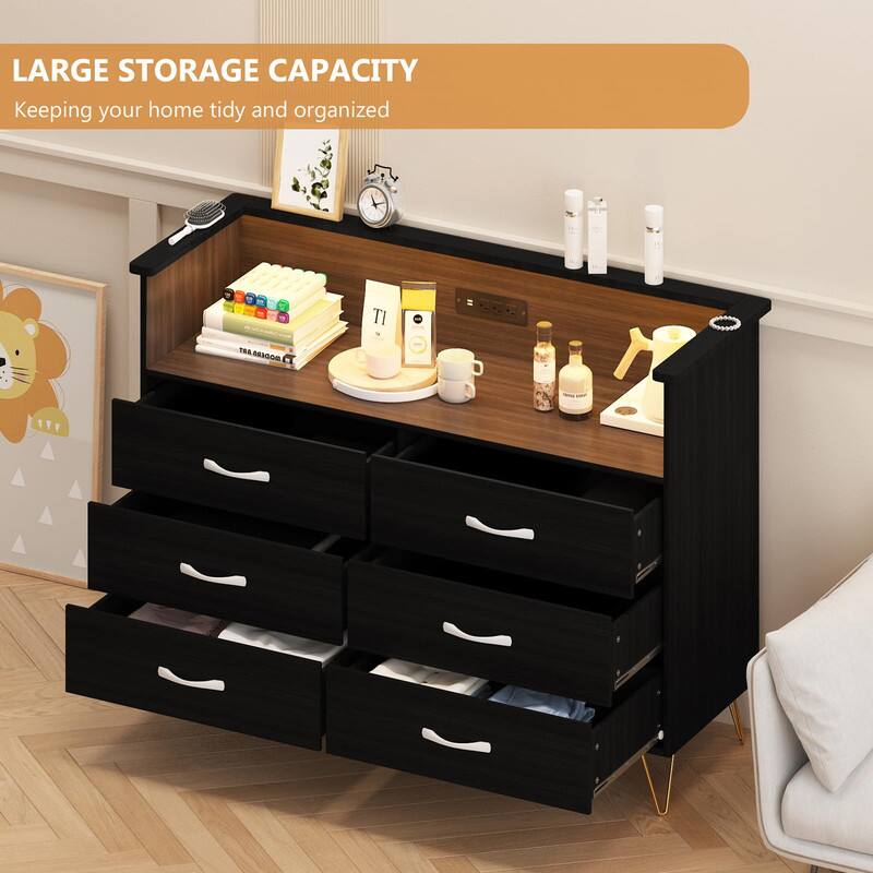 LARGE STORAGE CAPACITY  
Keeping your home tidy and organized