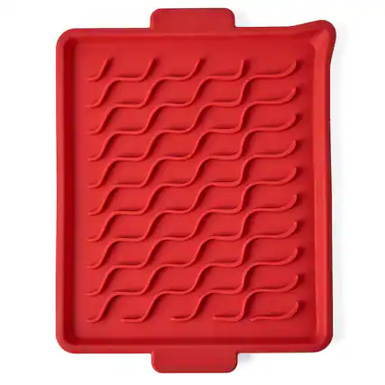 Front. Talisman Designs - Silicone Microwave Bacon Tray, 9.5 x 12.75 inches, Red - Red.