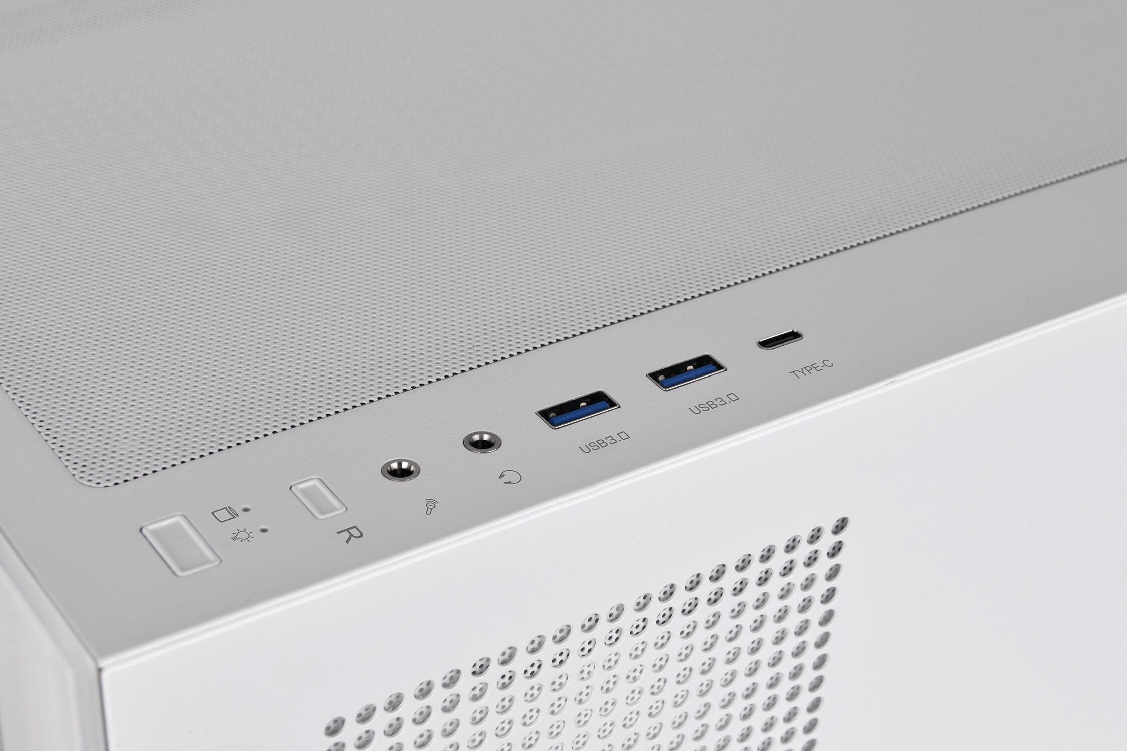 The text on the image reads "0 USB3  USB3 TYPE-C." This indicates that the computer has three USB ports, with one being a USB 3.0 Type-C port.