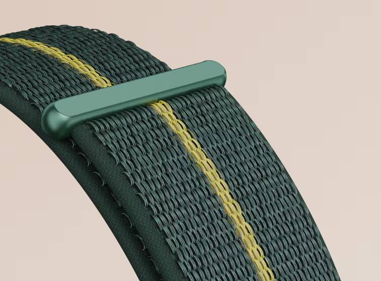 Angle. Motorola - Motorola Moto Watch Fit - Trekking Green.