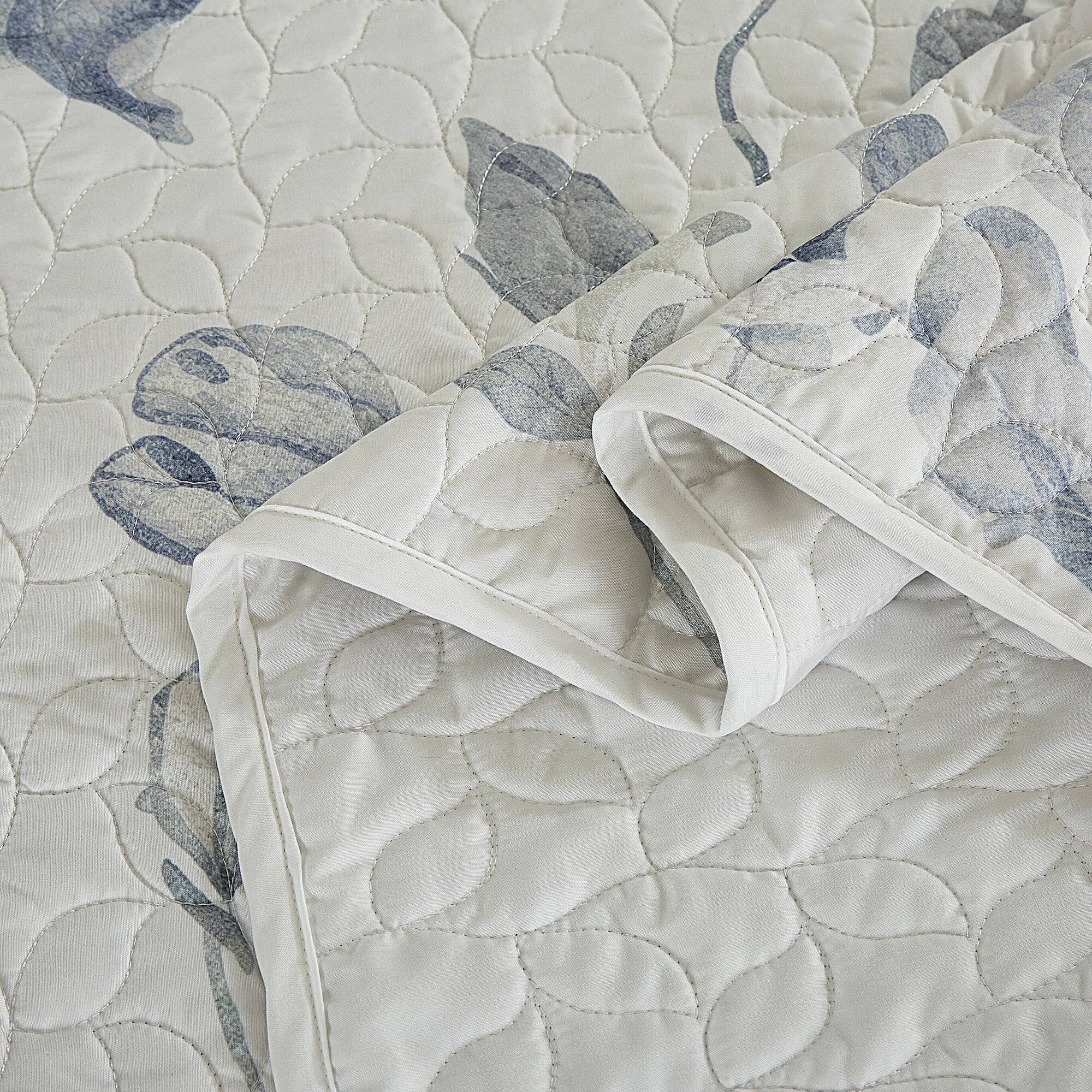 Left. MarCielo - MarCielo 3 Piece Lightweight Quilt Bedspread Set Reversible Floral Botanical - Blue Peony.