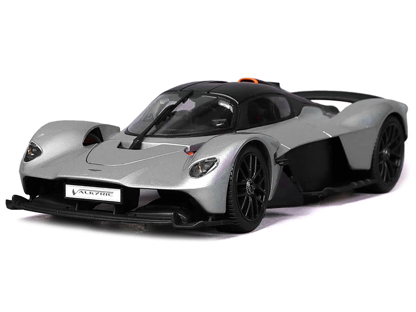 Angle. Maisto - Aston Martin Valkyrie Silver Metallic with Matt Black Top "Special Edition" Series 1/18 Diecast Model Car by Maisto - Silver Metallic And Matt Black.